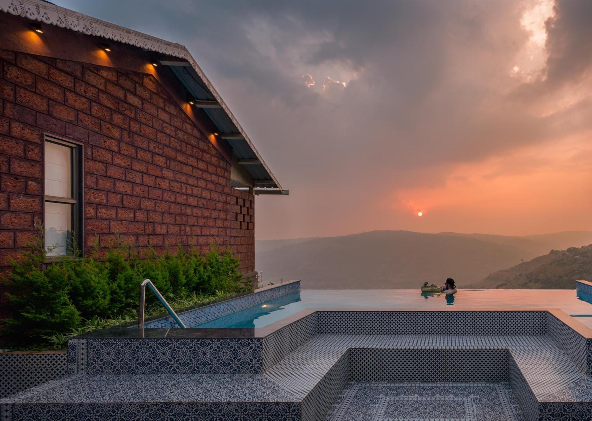 Skai Villa By Hill Staytion Panchgani Esterno foto